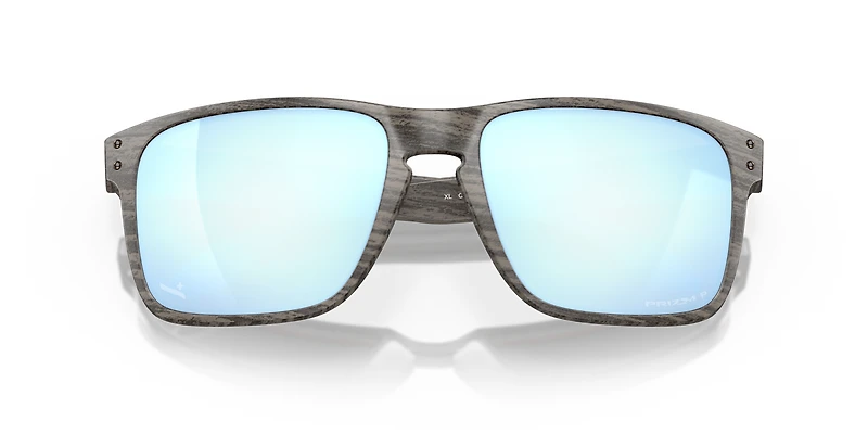 Holbrook™ XL Woodgrain Collection