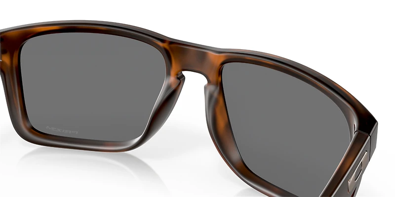 Holbrook™ XL