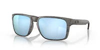 Holbrook™ XL Woodgrain Collection