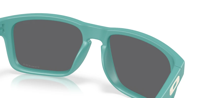 Holbrook™ Pacific Trail Collection