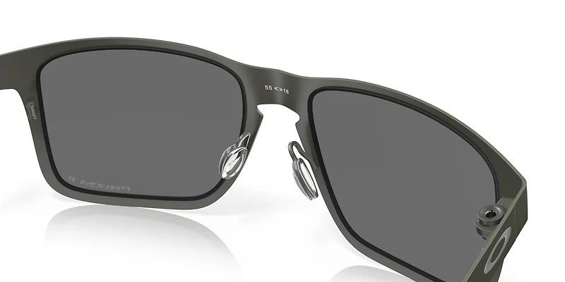 Holbrook™ Metal
