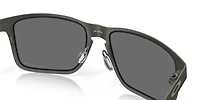 Holbrook™ Metal