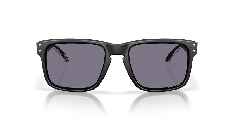 Holbrook™ Fathom Collection