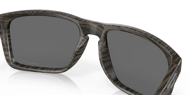 Holbrook™ XL