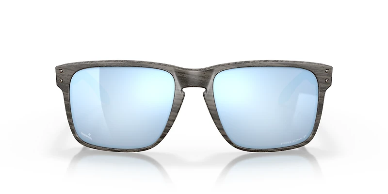 Holbrook™ XL Woodgrain Collection