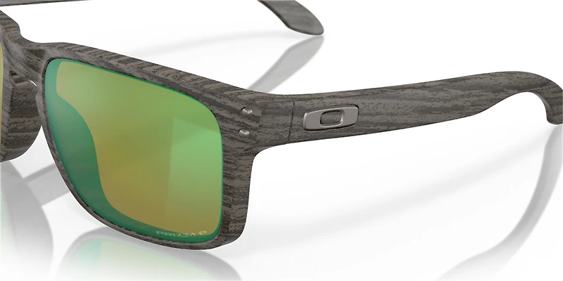Holbrook™ Woodgrain Collection