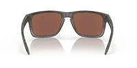 Holbrook™ XL Woodgrain Collection