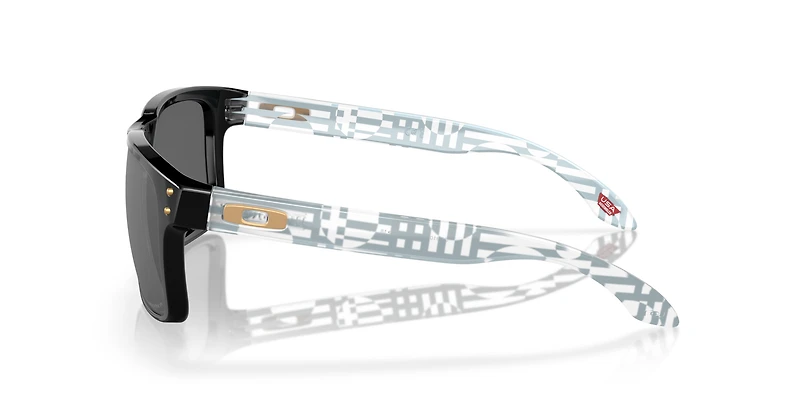 Holbrook™ Introspect Collection
