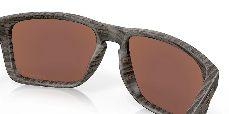 Holbrook™ XL Woodgrain Collection