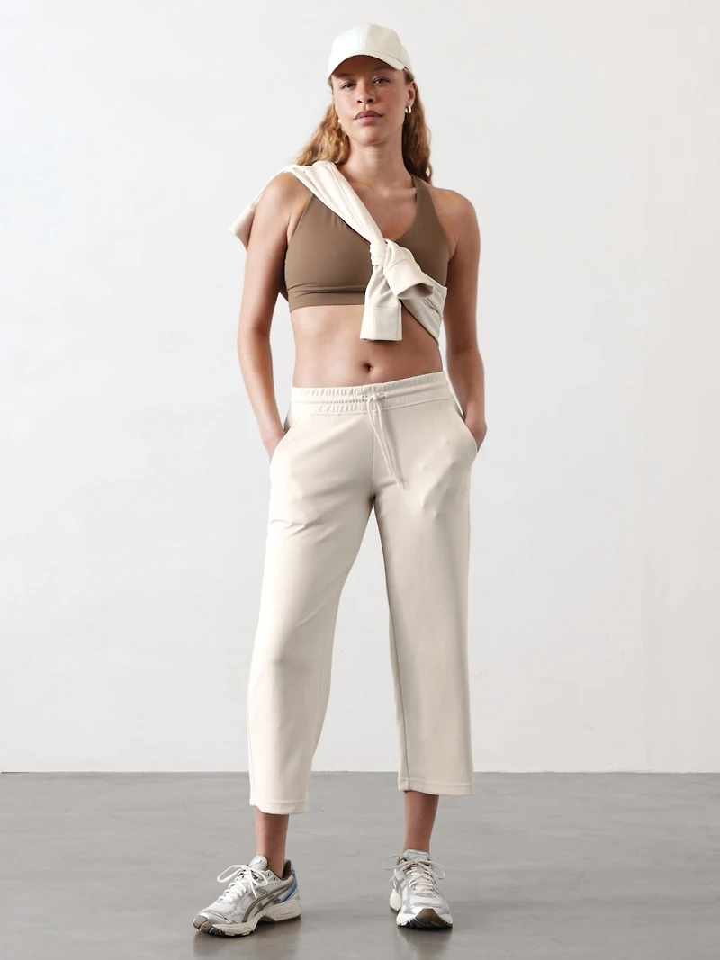 Seasoft Mid Rise Straight Crop