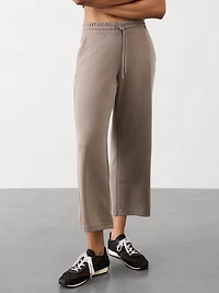 Seasoft Mid Rise Straight Crop