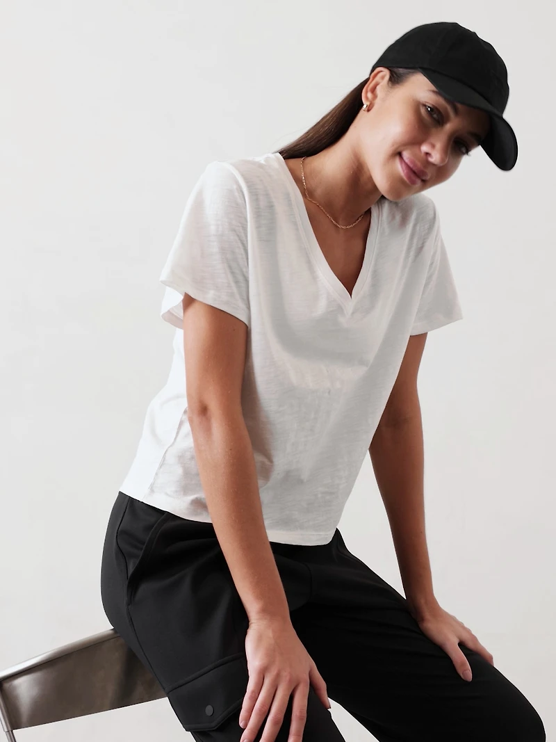 Essential Slub V-Neck Tee