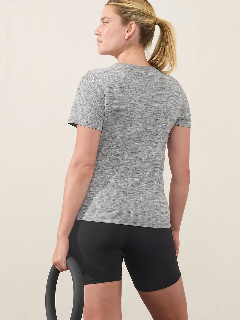 Motion Seamless Heather Tee