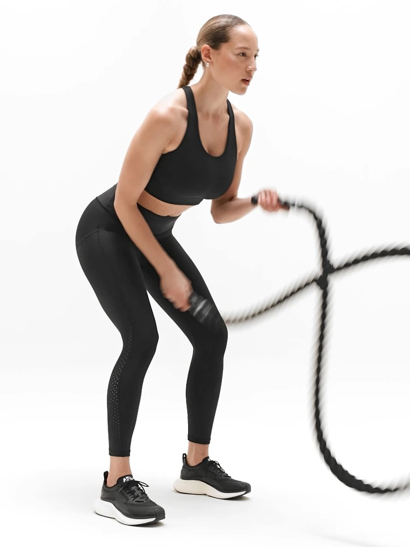 Train Free High Neck Sports Bra D-DD