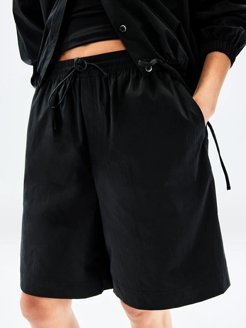 Drift Mid Rise Poplin Bermuda Short