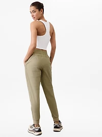 Trekkie Relaxed Mid Rise Jogger