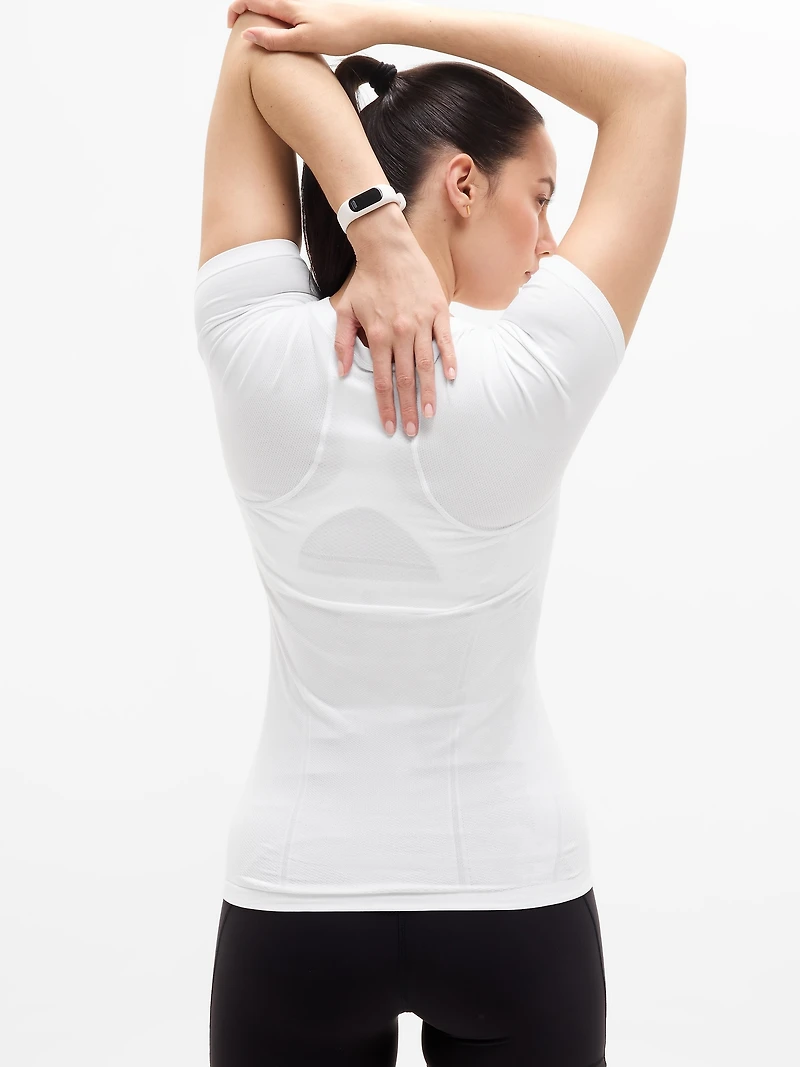 Momentum Seamless Tee