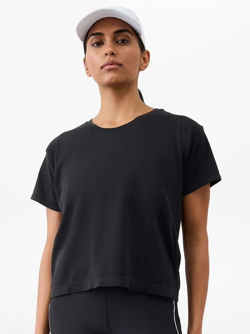 Motion Seamless Relaxed Tee
