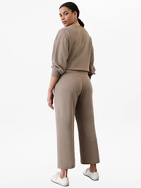 Seasoft Mid Rise Straight Crop