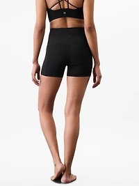 Salutation Stash High Rise 5" Short