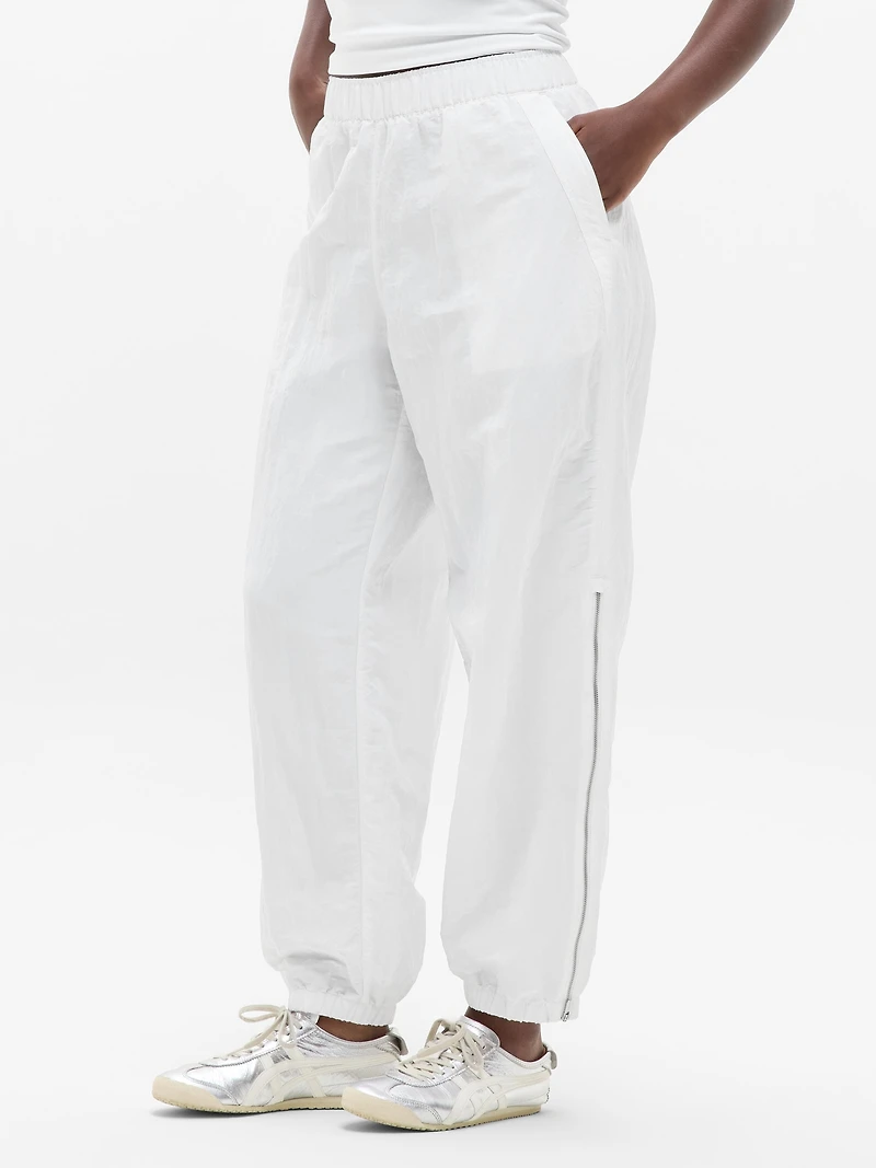 Pursuit Mid Rise Zip Jogger