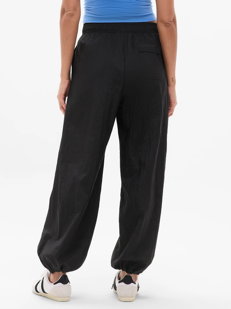 Lunar Sheen Utility Mid Rise Pant