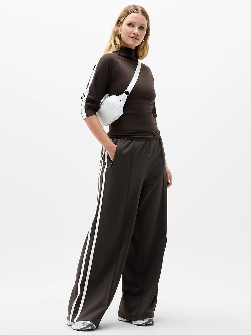 Renew Seamless Mock Neck Top