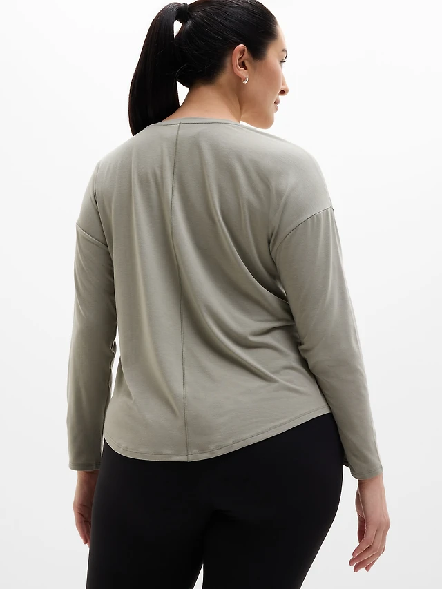 Move With Ease Top