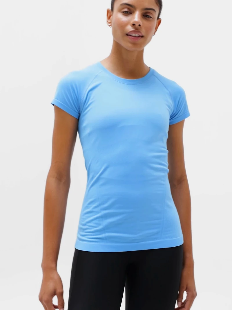Momentum Seamless Tee