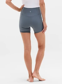 Salutation Stash High Rise 5" Short