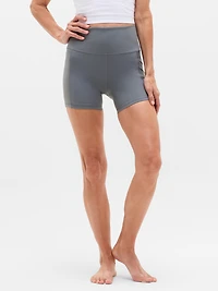 Salutation Stash High Rise 5" Short