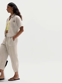 Retreat Linen Easy Barrel Crop Pant