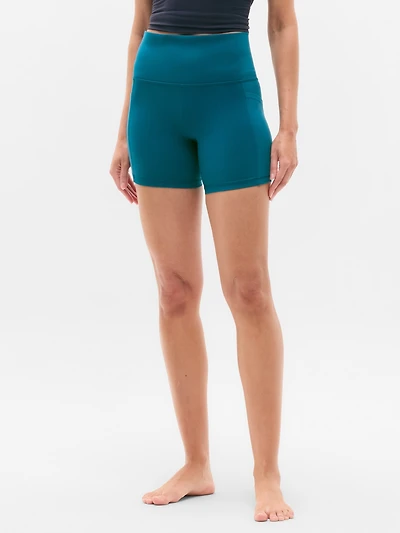 Salutation Stash High Rise 5" Short