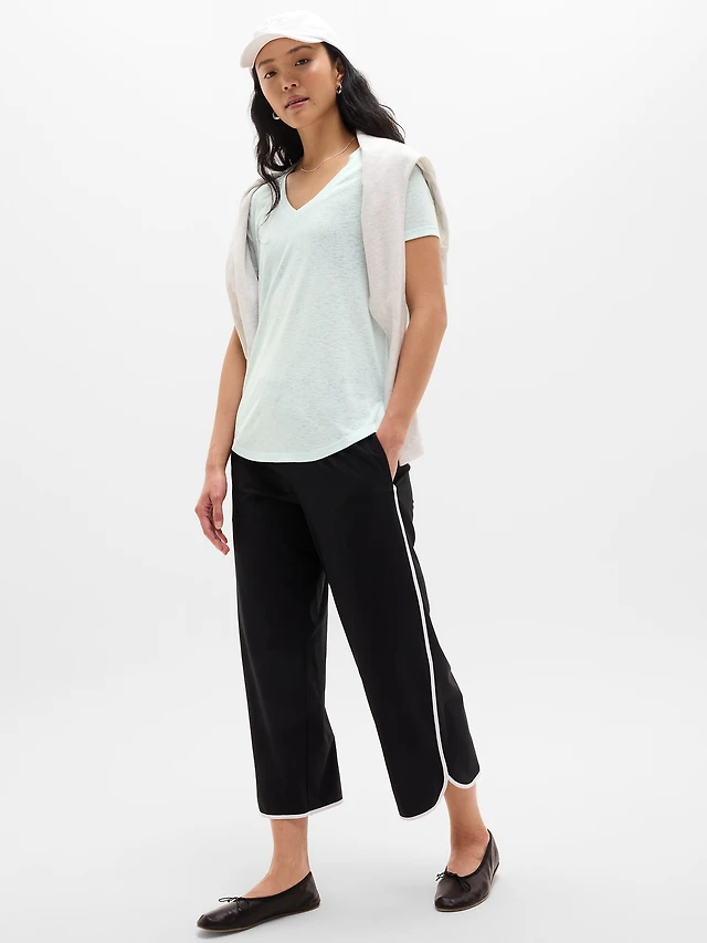 Breezy Scoop V-Neck Tee