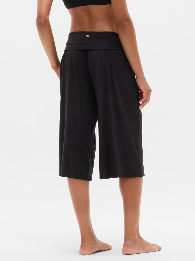 Dream Drape Mid Rise Crop Pant