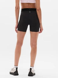Run Club 5" Short