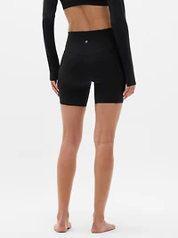 Salutation Stash High Rise 7" Short