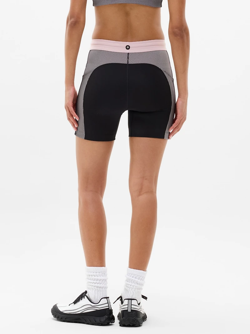 Run Club Ribbed 5" Short