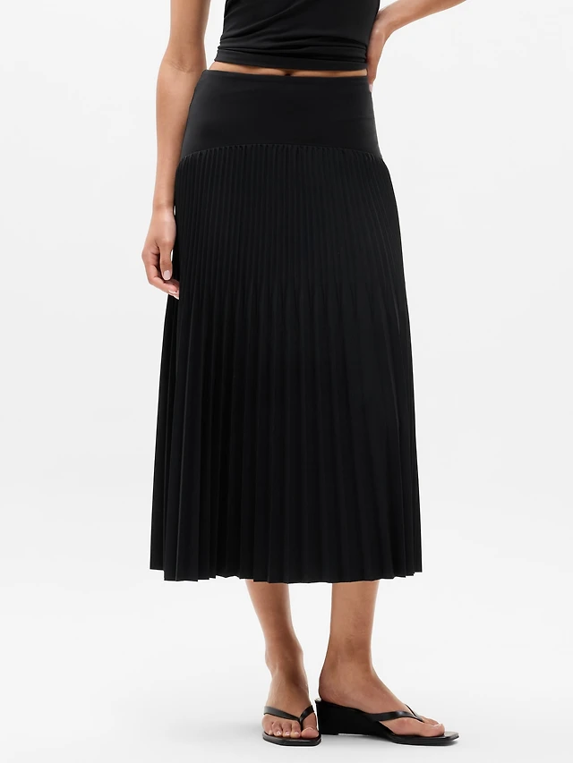 Featherweight Plissé Midi Skirt