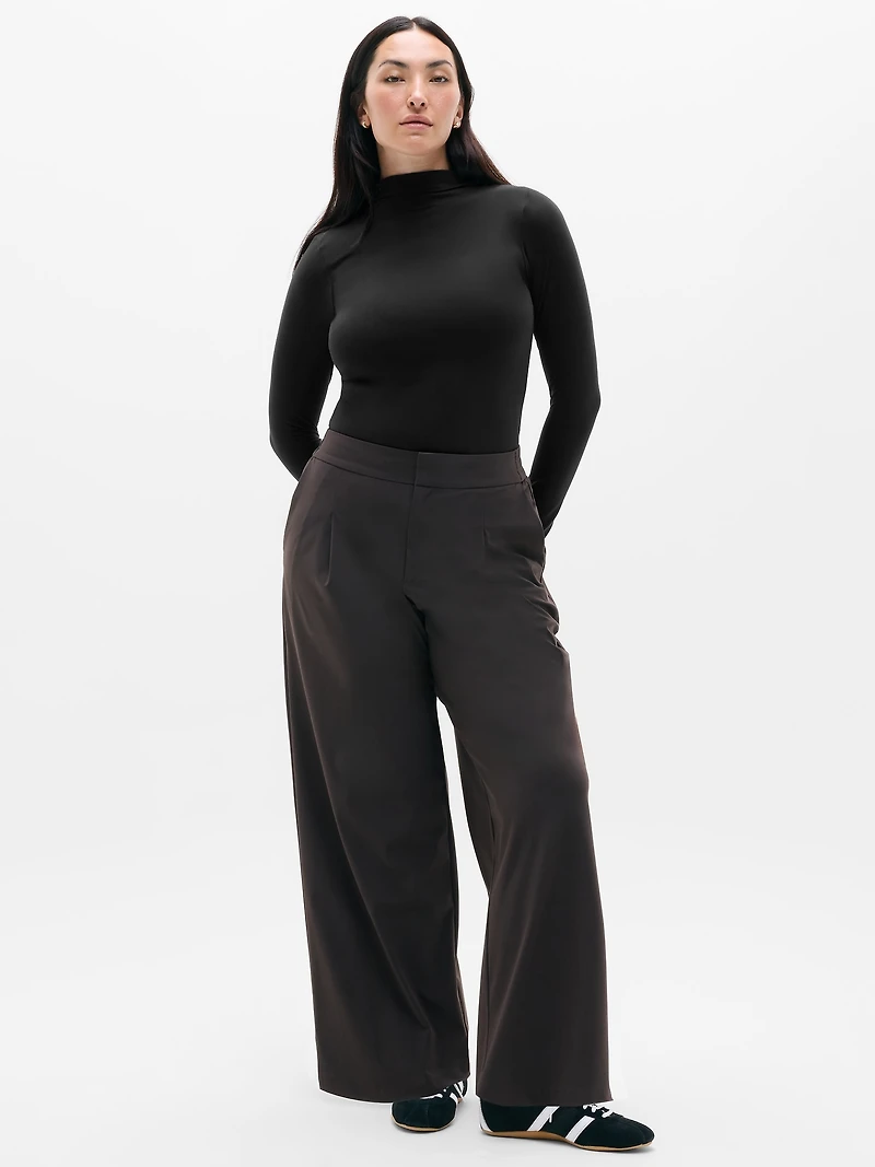 BodyMove Mock Neck Top