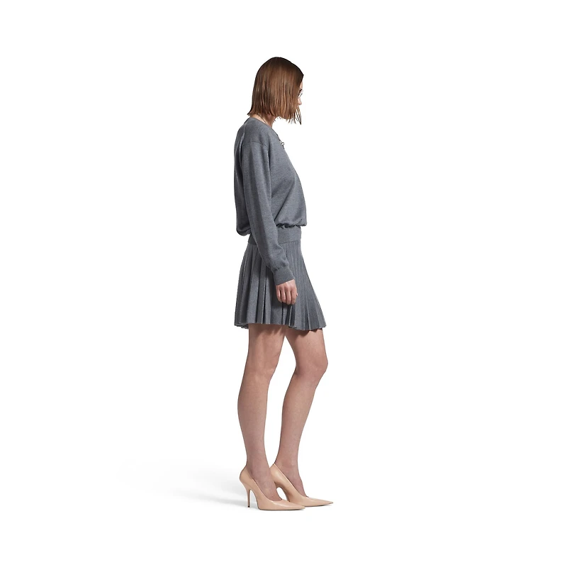 pleated skirt