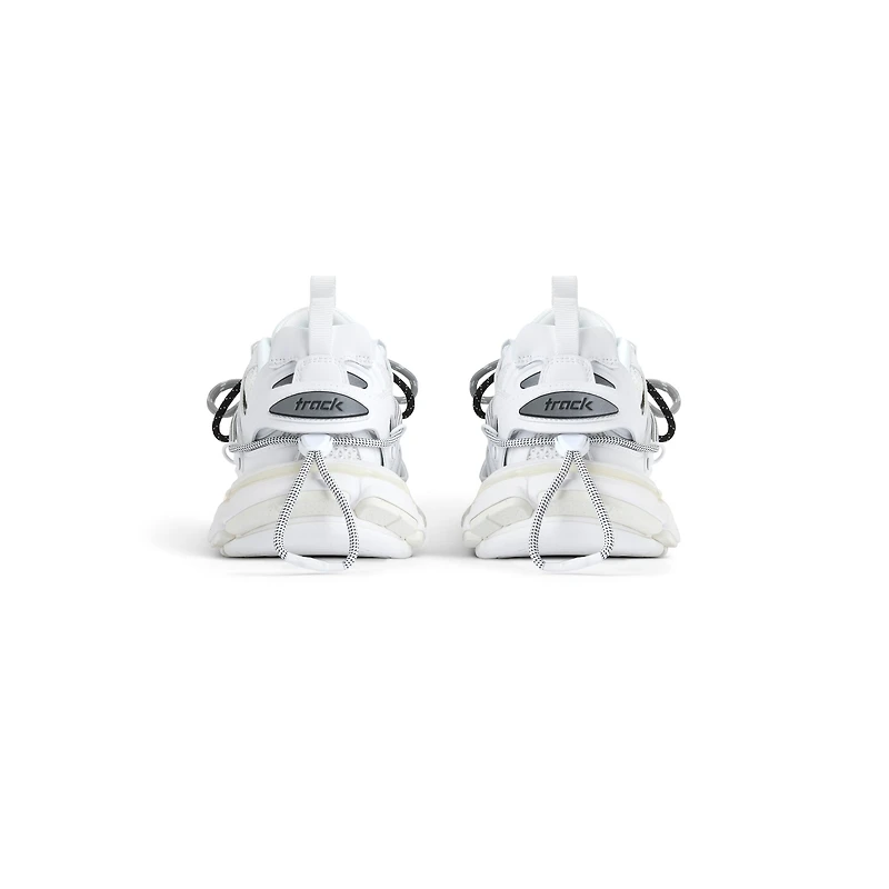 track trail laces sneaker