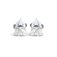 track trail laces sneaker