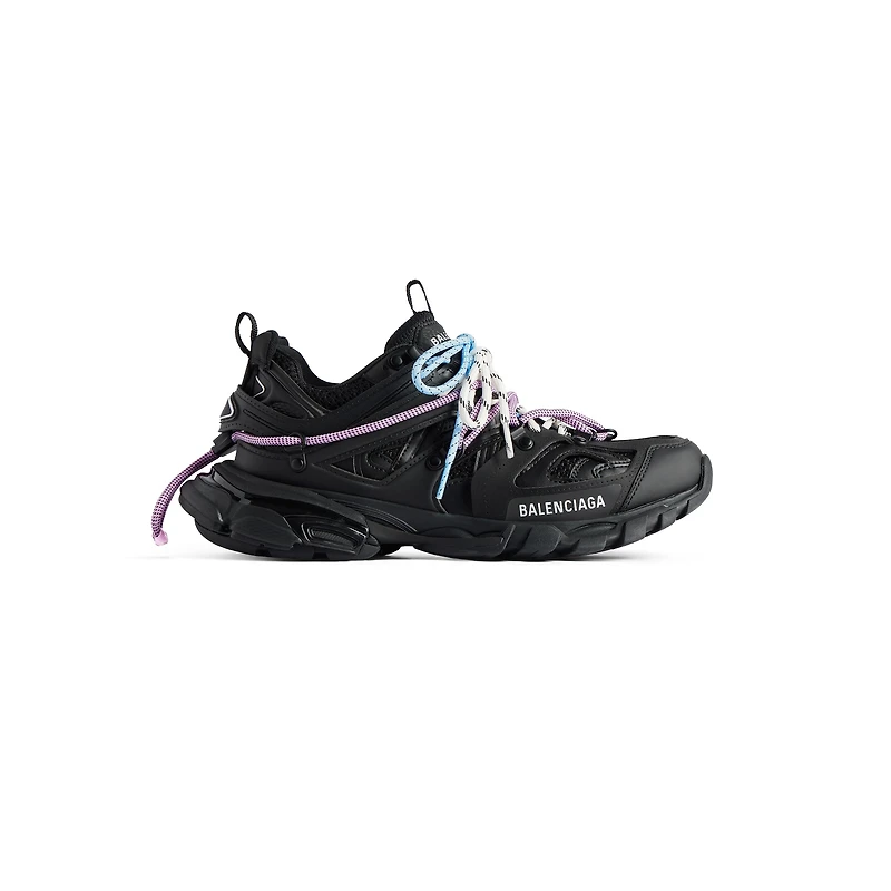 track trail laces sneaker