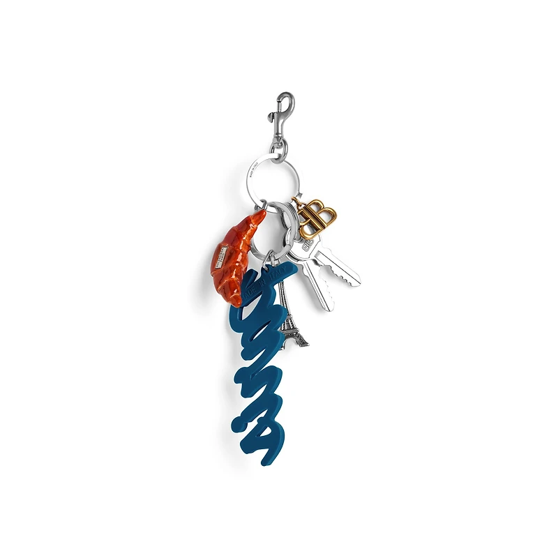 tourist paris croissant charm/keychain