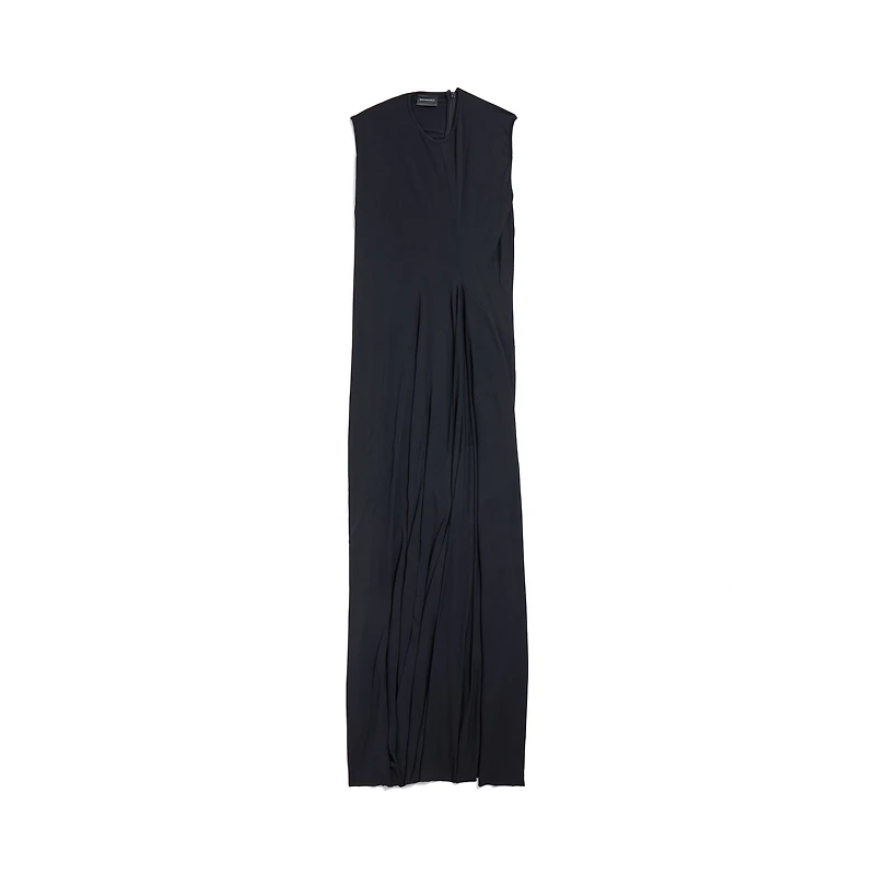 sleeveless dress