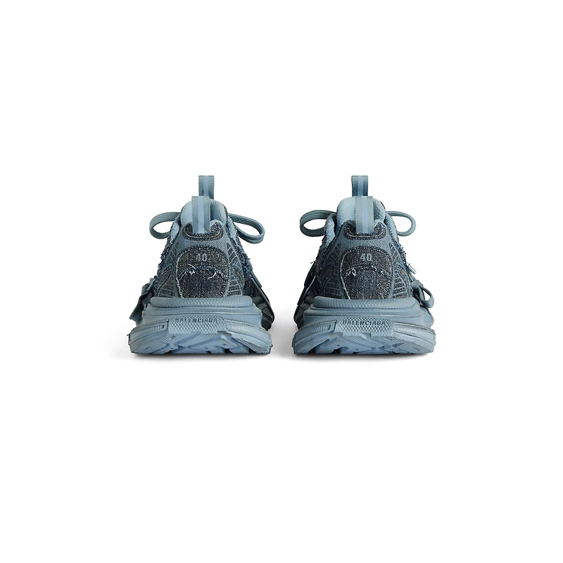 3xl sneaker