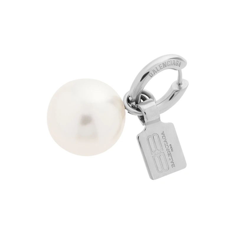 pearl earrings