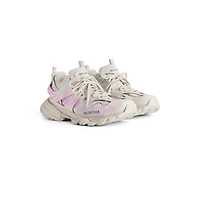 track signature sneaker