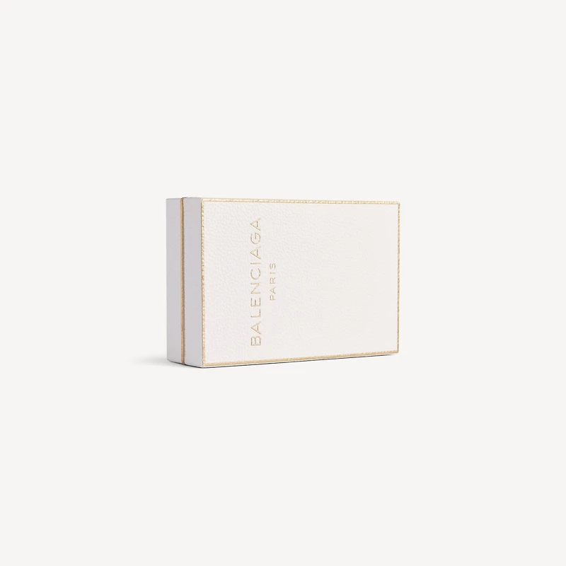 fragrance clutch